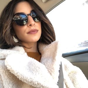 Meet your Posher, Victoria